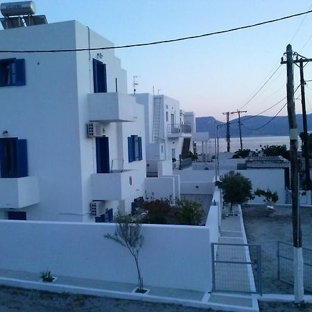 Eleni Apartments Adamantas  Екстериор снимка