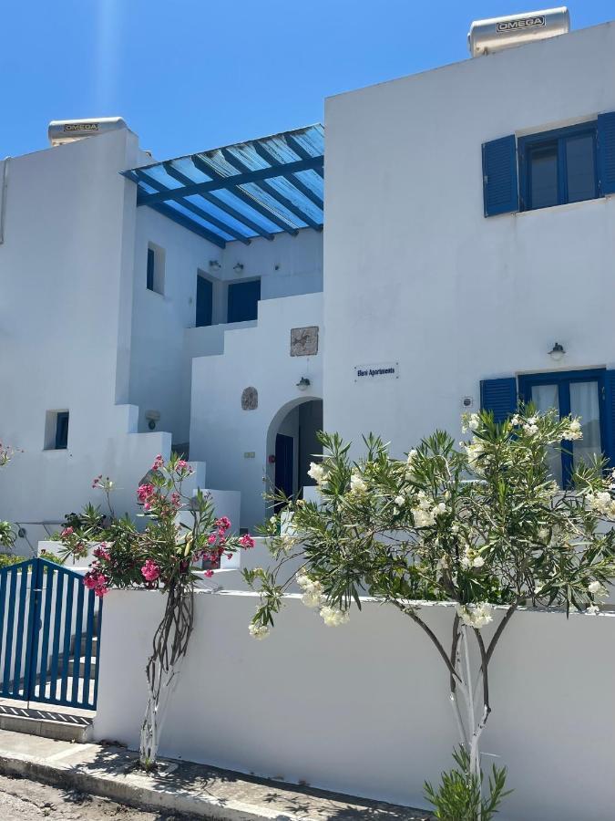 Eleni Apartments Adamantas  Екстериор снимка