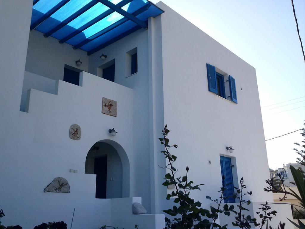 Eleni Apartments Adamantas  Екстериор снимка