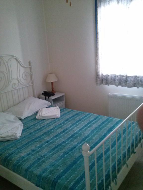 Eleni Apartments Adamantas  Стая снимка